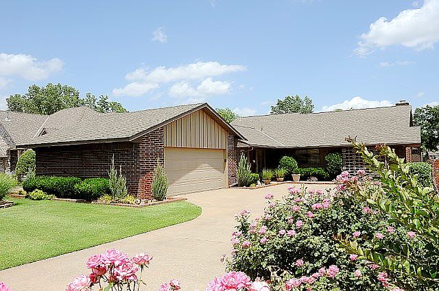1st image of 3813 Willow Lake Ln