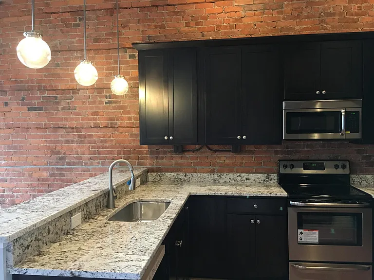 1224 Huron Rd E #3 — Photo 16