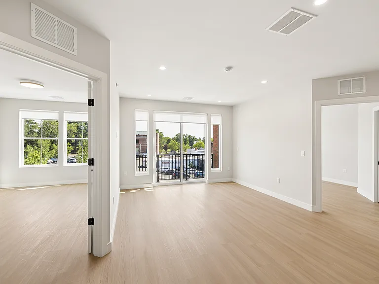 118 Elm Street — Photo 25