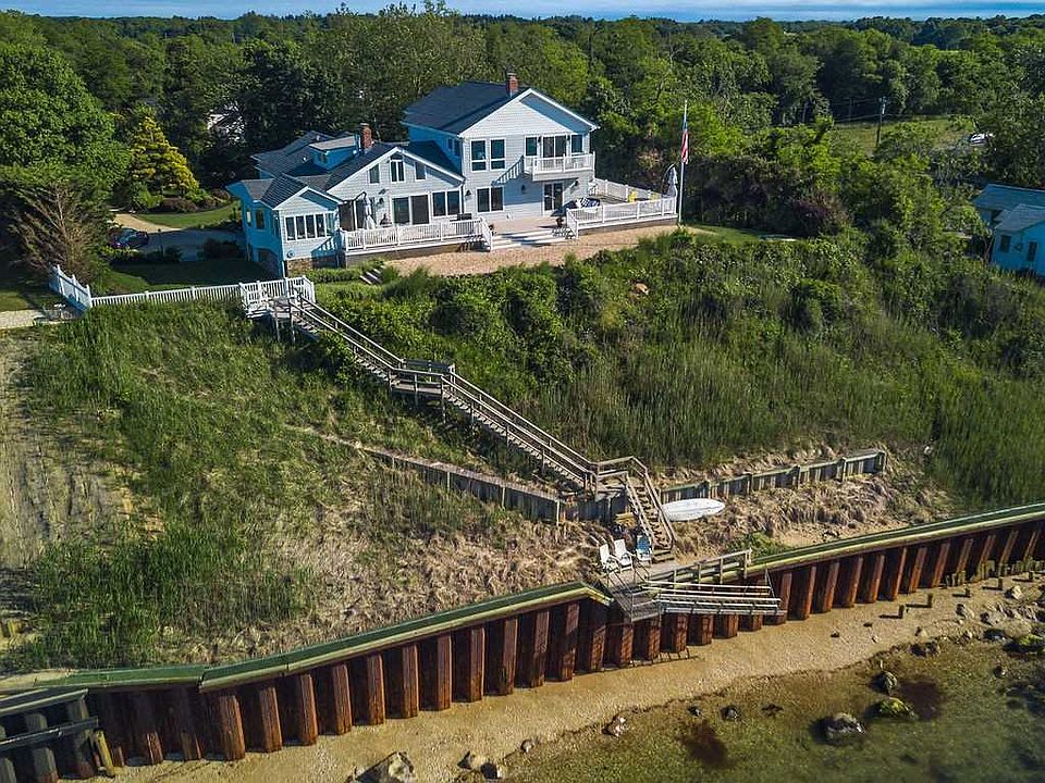 21075 Soundview Ave, Southold, NY 11971 Zillow