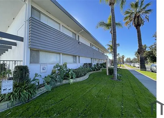 7718 Magnolia Ave — Photo 5