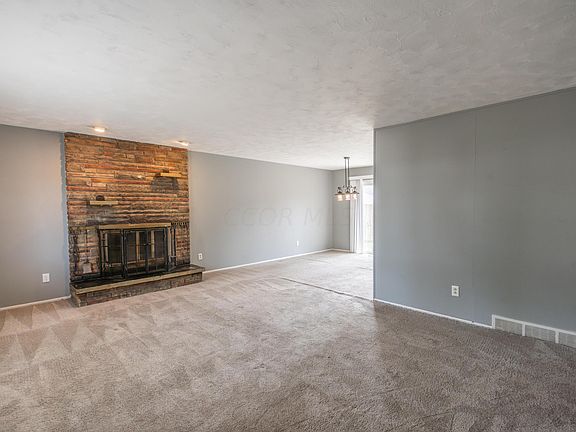 3rd image of 6455 Balsam Dr