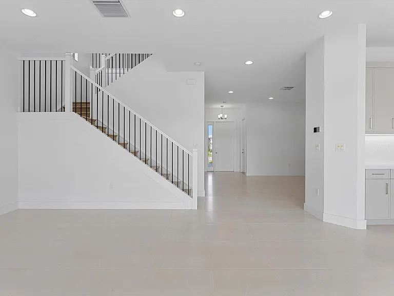 20062 Hirono Ln — Photo 20