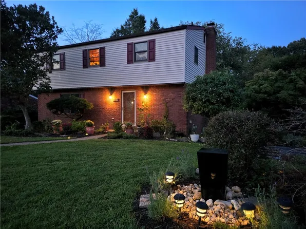 3817 Logan Ferry Rd, Pittsburgh, PA 15239