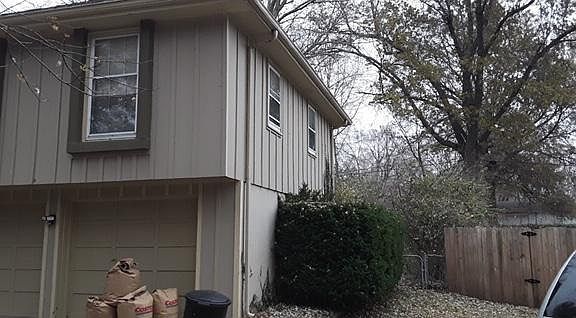 2nd image of 10829 Fuller Ave