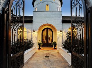 122 Saint Marks St, Sugar Land, TX 77478