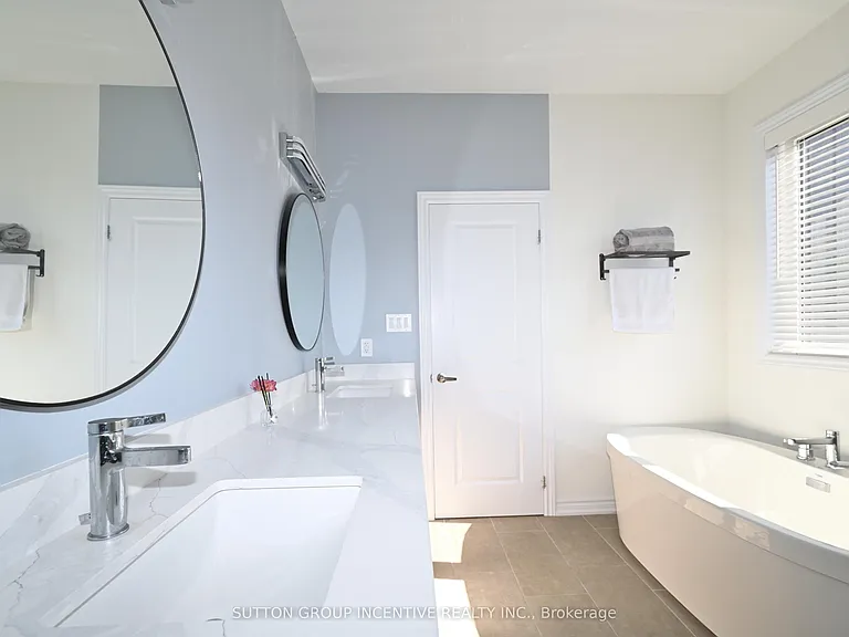 23 Beatrice Dr — Photo 25