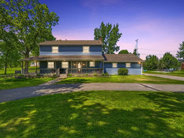 4216 Lahring Rd, Linden, MI 48451