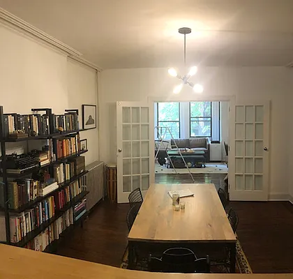 Rented by Alexander Bilu, LREB | media 22