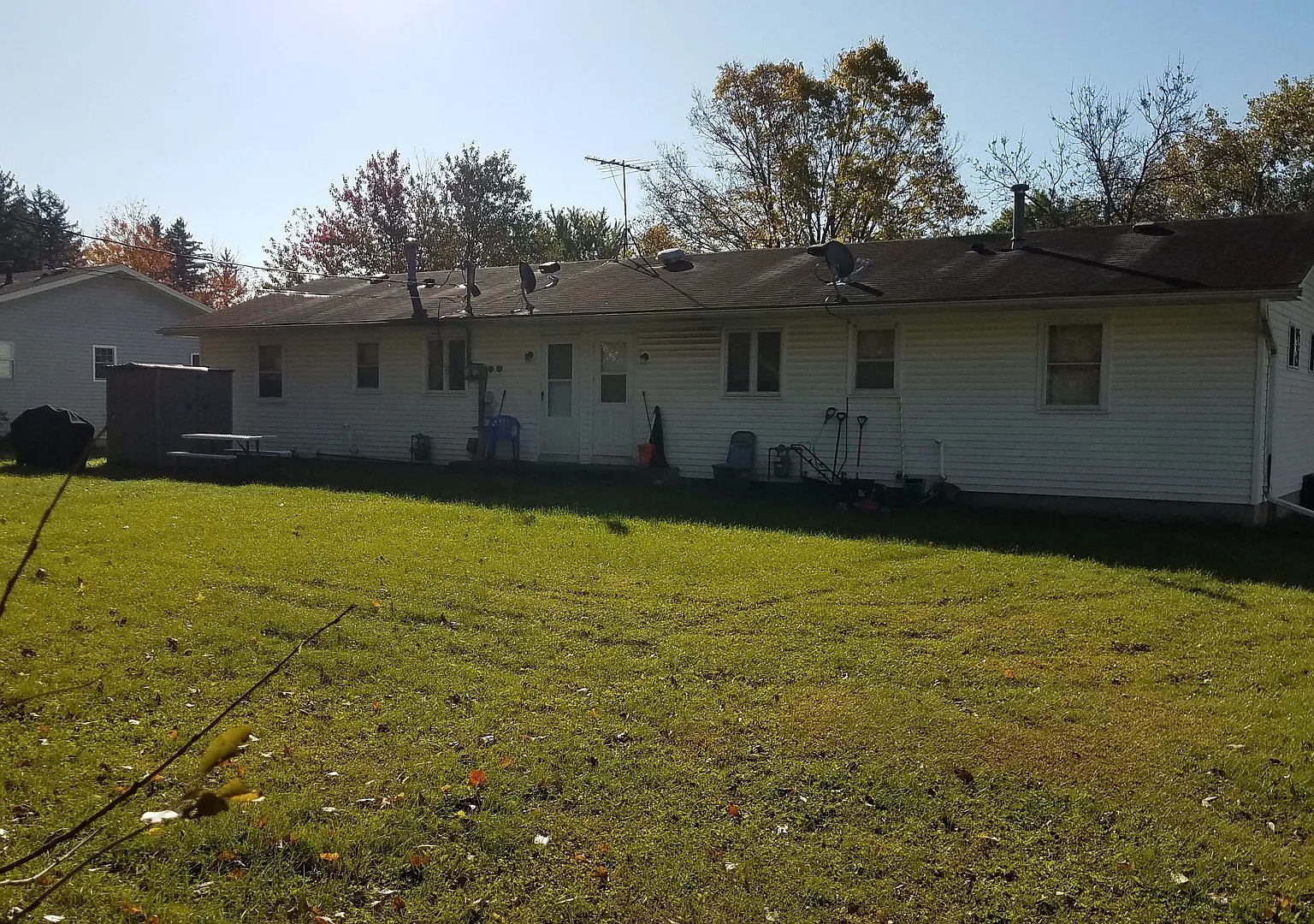 2 Bedroom Duplex — Photo 3