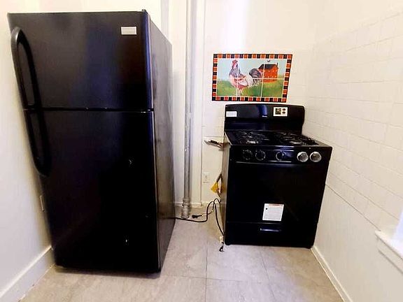 3rd image of 3030 Holland Ave APT 3B