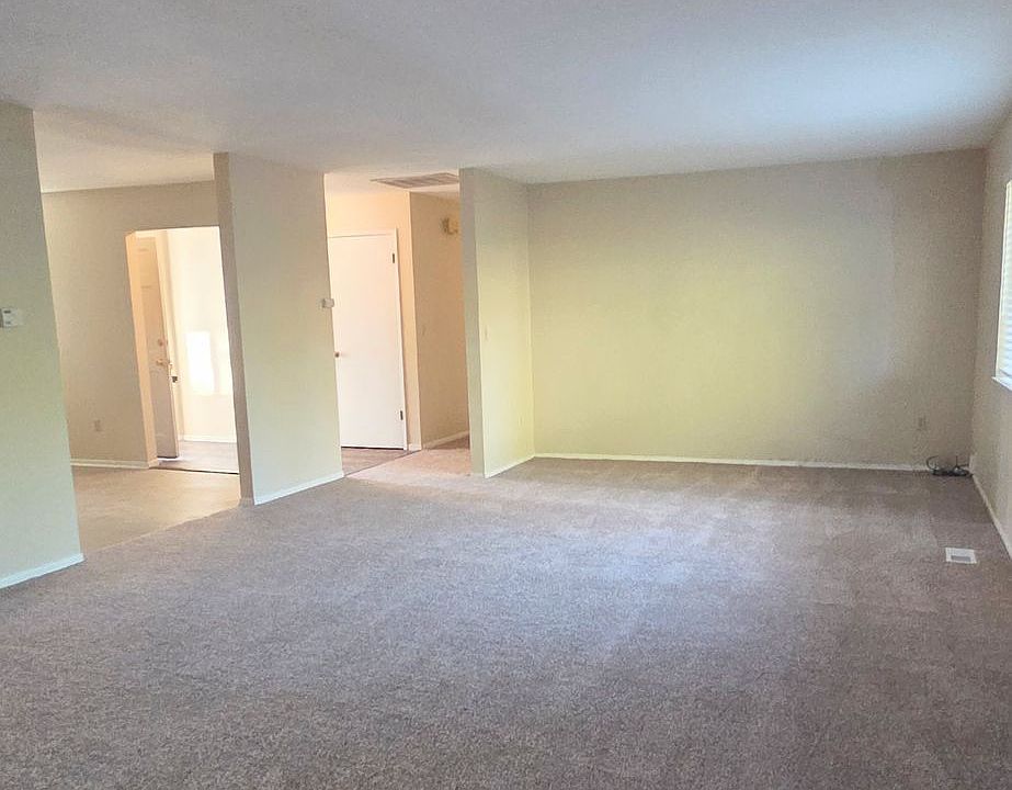 1st image of 932 San Francisco Way