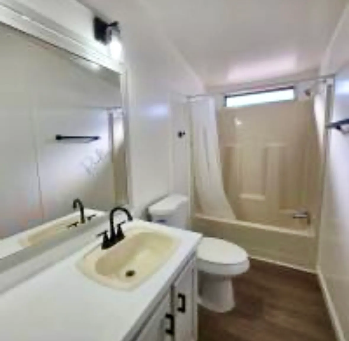 2 bed, 832 sqft, $1,000 — Photo 4