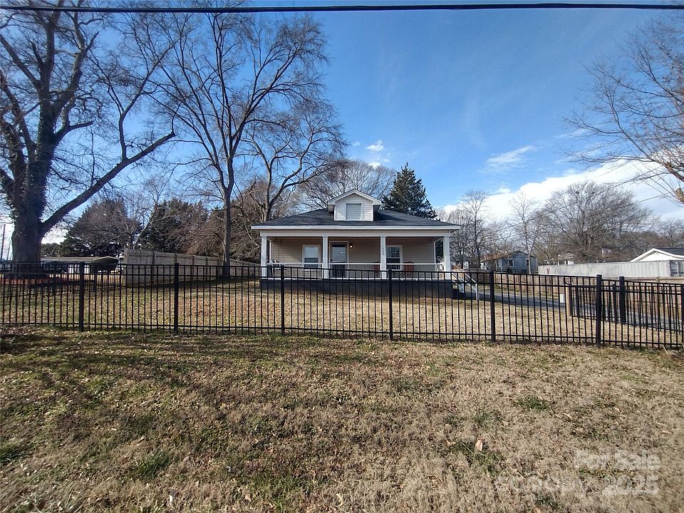 1st image of 1443 Modena St