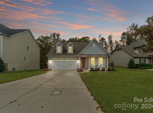 1804 Sutter Creek Dr, Waxhaw, NC 28173
