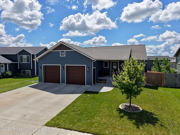 2nd image of 2242 Arapaho Ct