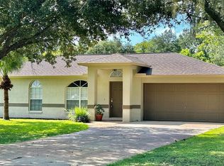 4416 Redcoat Dr, Zephyrhills, FL 33543