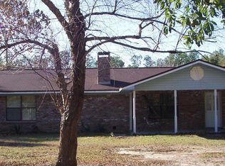 8036 Airport Rd S, Milton, FL 32583