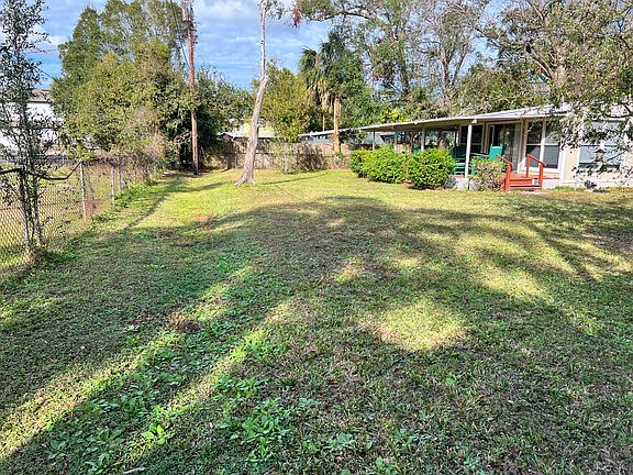 3rd image of 2304 W Eldred Dr