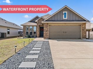 909 McCandles Rd, Waco, TX 76705