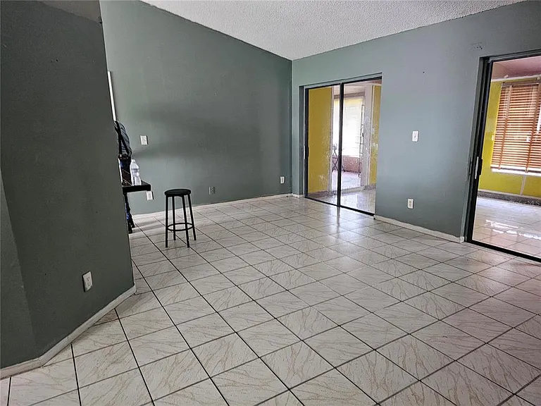 102 Whitehall Way — Photo 27