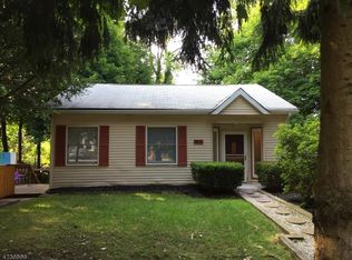 717 Glen Rd, Sparta, NJ 07871
