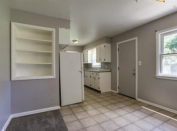 5th image of 1705 S Crescent Ave
