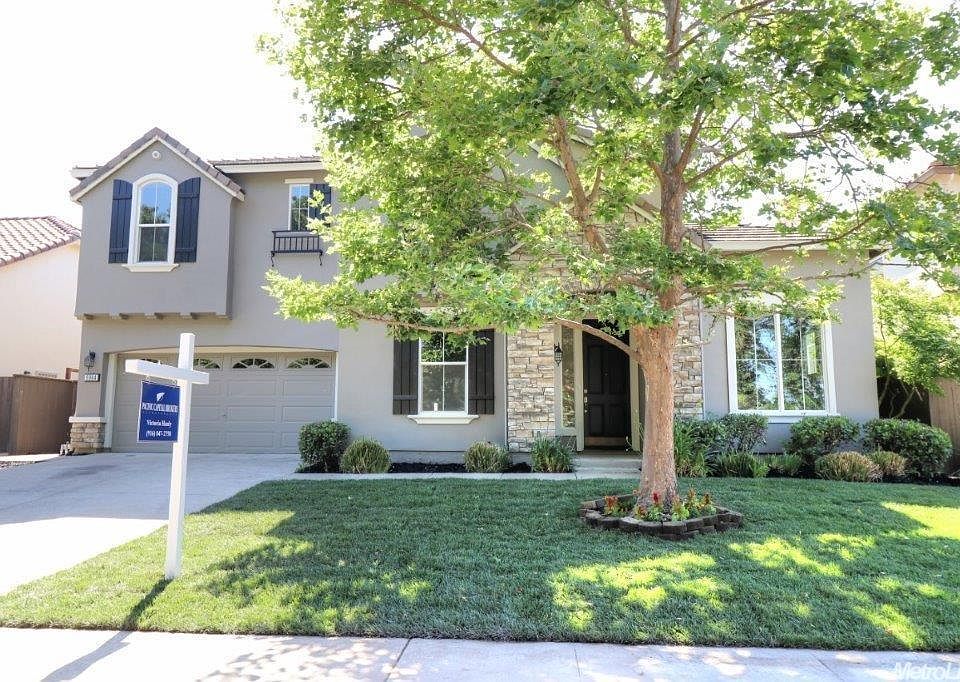 1st image of 5984 Park Village St