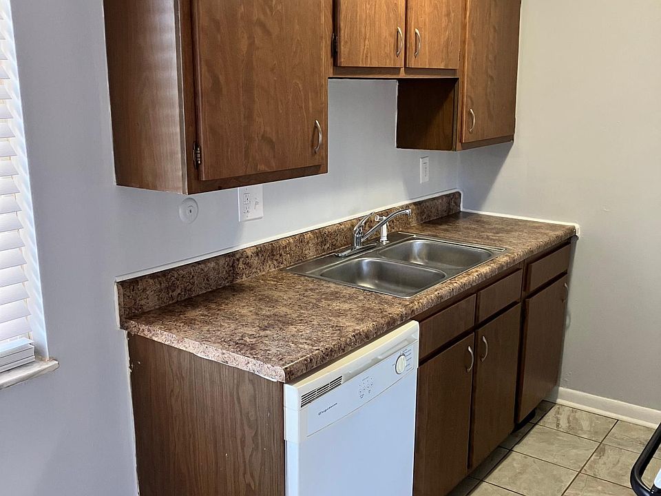 1st image of 519 S Main St #3