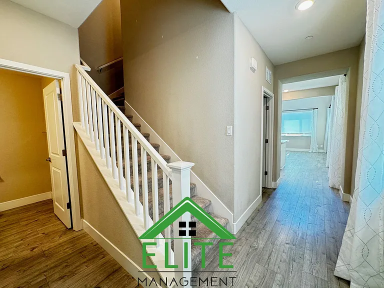 3004 Mulvaney Ave — Photo 8