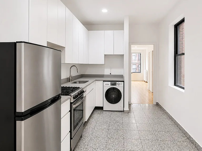 229 E 53rd St #3W — Photo 11