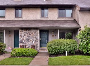 135 Hampshire Dr, Plainsboro, NJ