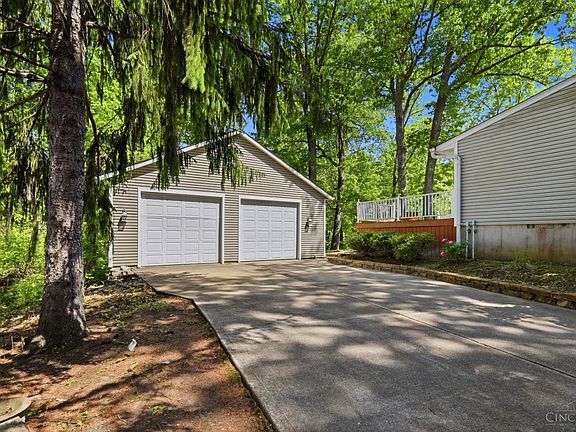 3rd image of 1344 Fuhrman Rd