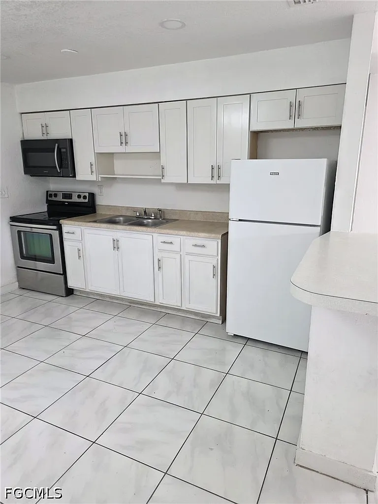 2 bed, 1.0 bath, 1000 sqft, $1,500 — Photo 3