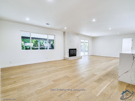 4th image of 1038 Enderby Way