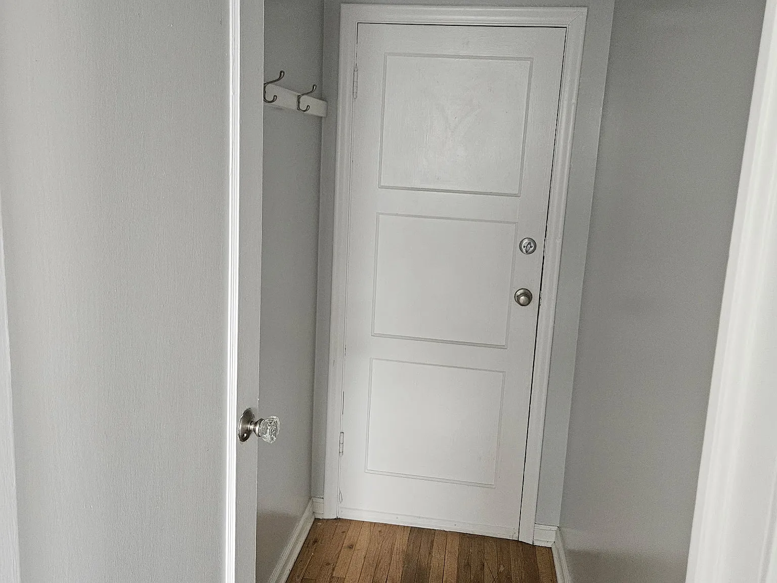 6th Avenue Apartments — Photo 4