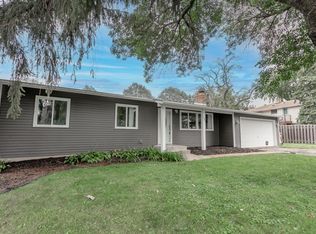 2481 Mayfair Ave, White Bear Lake, MN 55110