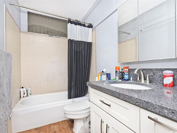 4th image of 95-2048 Waikalani Pl APT D101