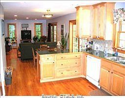5th image of 50 Tall Oak Dr