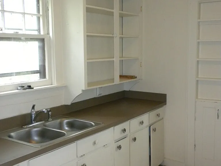 1008 Otto Ct — Photo 8