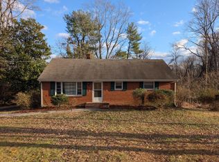 2750 Creston Ave SW, Roanoke, VA 24015