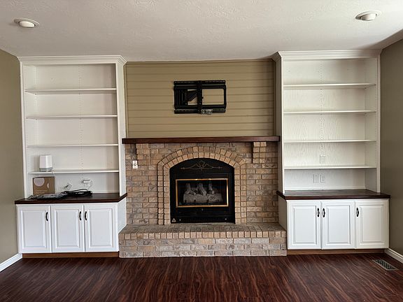 5th image of 3877 W Leicester Bay