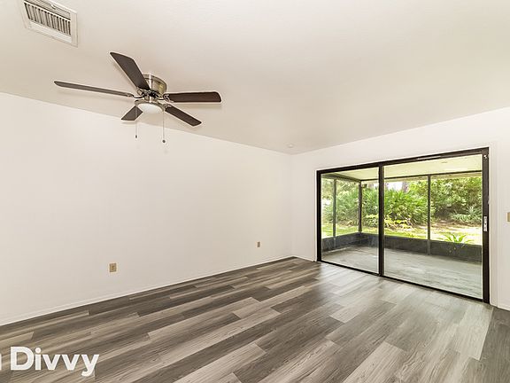4th image of 6462 Kenwood Dr