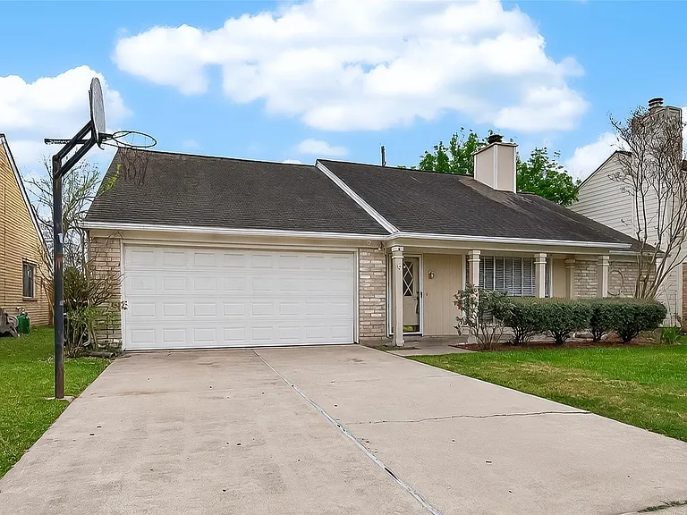 12215 Fetlock Dr — Photo 4