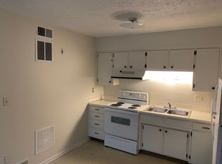 1415 N 46th St #8, Lincoln, NE 68503