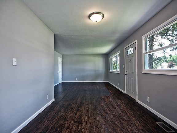 3rd image of 1413 Milburn Blvd