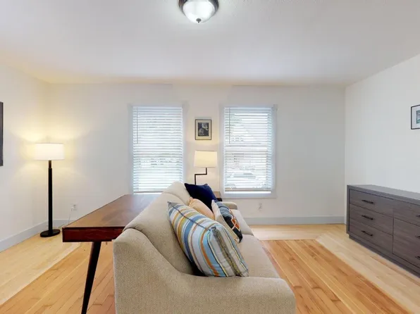 Red Maple Apartments