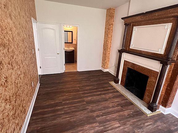 4th image of 719 Beck St #3