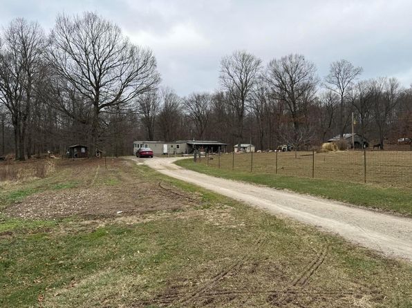 3379 Van Winkle Rd, Frazeysburg, OH 43822
