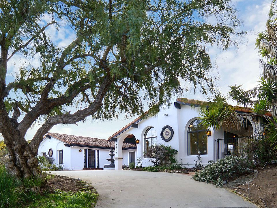 1st image of 2702 Kelly Knoll Ln